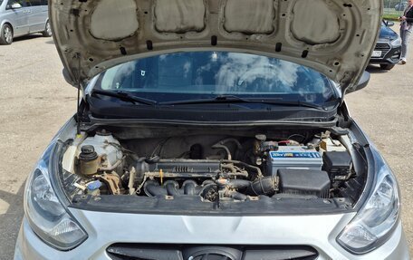 Hyundai Solaris II рестайлинг, 2011 год, 777 000 рублей, 23 фотография