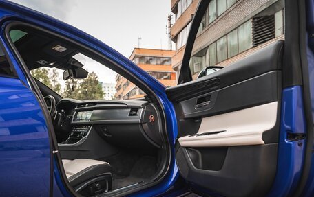 Jaguar XF II, 2017 год, 2 700 000 рублей, 17 фотография