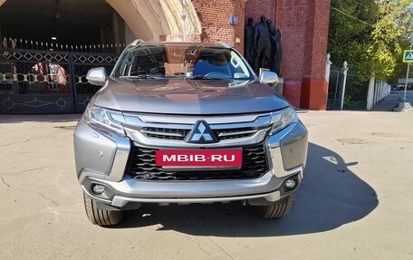 Mitsubishi Pajero Sport III рестайлинг, 2017 год, 3 300 000 рублей, 2 фотография