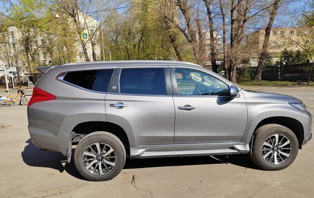 Mitsubishi Pajero Sport III рестайлинг, 2017 год, 3 300 000 рублей, 4 фотография