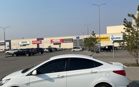 Hyundai Solaris II рестайлинг, 2013 год, 950 000 рублей, 6 фотография