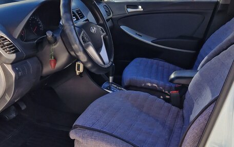 Hyundai Solaris II рестайлинг, 2013 год, 950 000 рублей, 7 фотография