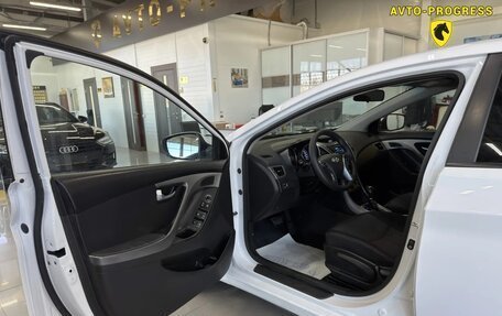 Hyundai Elantra V, 2014 год, 940 000 рублей, 7 фотография