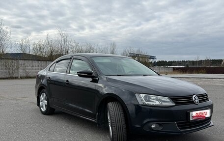 Volkswagen Jetta VI, 2014 год, 1 250 000 рублей, 2 фотография