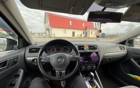 Volkswagen Jetta VI, 2014 год, 1 250 000 рублей, 25 фотография