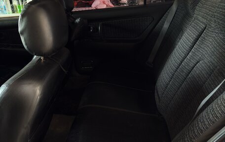 Mitsubishi Galant VIII, 1996 год, 300 000 рублей, 9 фотография