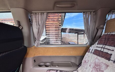 Honda Stepwgn II рестайлинг, 2002 год, 980 000 рублей, 15 фотография