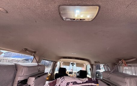 Honda Stepwgn II рестайлинг, 2002 год, 980 000 рублей, 28 фотография