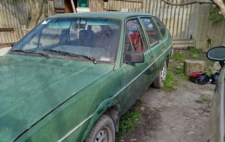 Volkswagen Passat B2, 1983 год, 100 000 рублей, 2 фотография