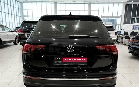 Volkswagen Tiguan II, 2021 год, 3 050 000 рублей, 7 фотография