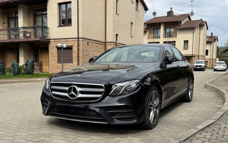 Mercedes-Benz E-Класс, 2020 год, 4 250 000 рублей, 1 фотография