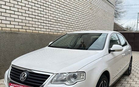 Volkswagen Passat B6, 2010 год, 850 000 рублей, 1 фотография