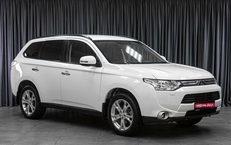 Mitsubishi Outlander III рестайлинг 3, 2013 год, 1 599 000 рублей, 1 фотография