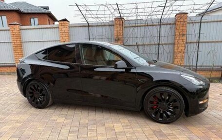 Tesla Model Y I, 2022 год, 4 200 000 рублей, 2 фотография