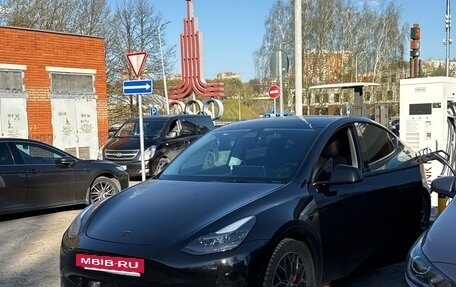 Tesla Model Y I, 2022 год, 4 200 000 рублей, 6 фотография