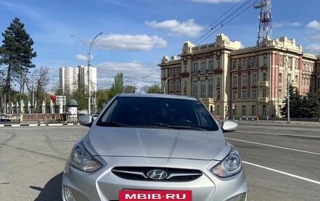 Hyundai Solaris II рестайлинг, 2012 год, 648 000 рублей, 8 фотография