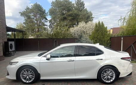 Toyota Camry, 2018 год, 3 100 000 рублей, 4 фотография