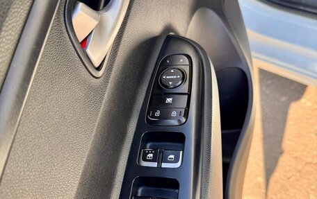 KIA Rio IV, 2018 год, 1 400 000 рублей, 9 фотография