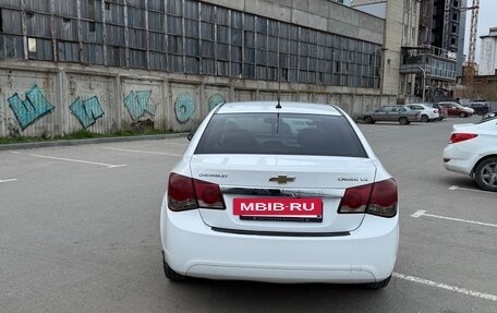 Chevrolet Cruze II, 2012 год, 650 000 рублей, 4 фотография