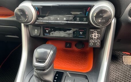 Toyota RAV4, 2020 год, 3 500 000 рублей, 4 фотография