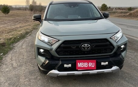 Toyota RAV4, 2020 год, 3 500 000 рублей, 13 фотография