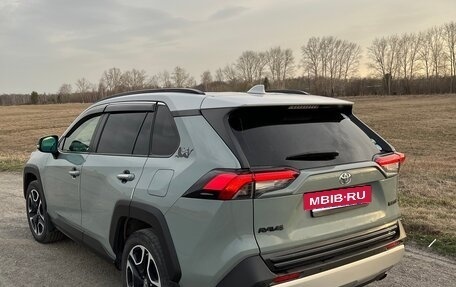 Toyota RAV4, 2020 год, 3 500 000 рублей, 10 фотография