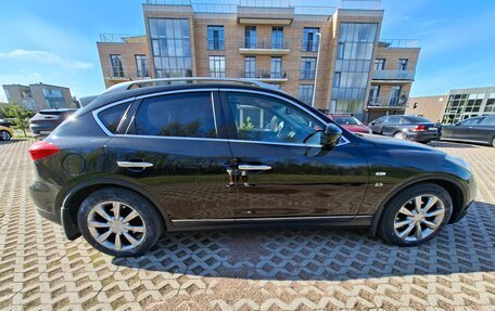Infiniti QX50 I рестайлинг, 2013 год, 1 600 000 рублей, 4 фотография
