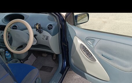 Toyota Vitz, 2001 год, 355 000 рублей, 12 фотография