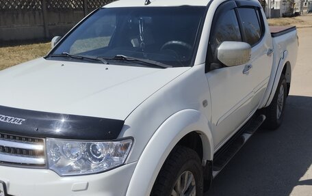 Mitsubishi L200 IV рестайлинг, 2014 год, 1 550 000 рублей, 8 фотография