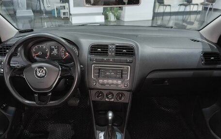 Volkswagen Polo VI (EU Market), 2017 год, 1 019 000 рублей, 11 фотография