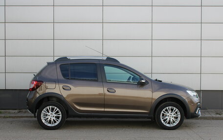 Renault Sandero II рестайлинг, 2022 год, 1 545 000 рублей, 5 фотография