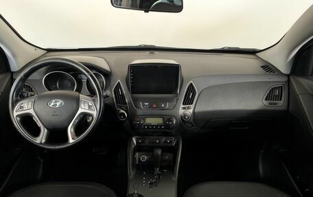 Hyundai ix35 I рестайлинг, 2015 год, 1 390 000 рублей, 14 фотография