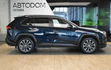 Toyota RAV4, 2020 год, 3 290 000 рублей, 4 фотография