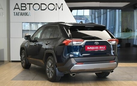 Toyota RAV4, 2020 год, 3 290 000 рублей, 5 фотография