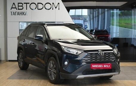 Toyota RAV4, 2020 год, 3 290 000 рублей, 3 фотография