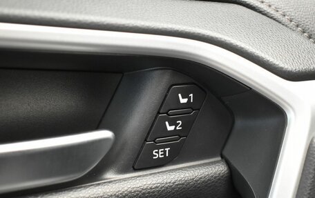 Toyota RAV4, 2020 год, 3 290 000 рублей, 14 фотография