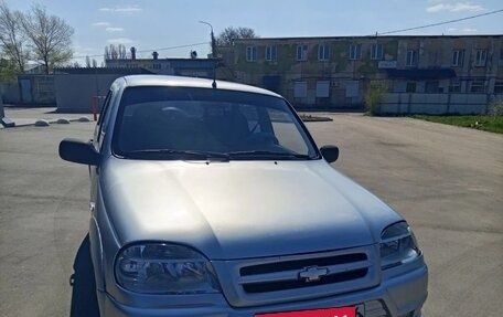 Chevrolet Niva I рестайлинг, 2005 год, 330 000 рублей, 1 фотография