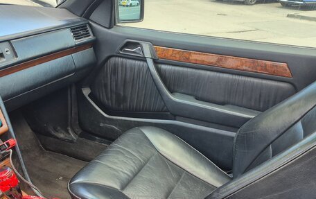 Mercedes-Benz E-Класс, 1993 год, 760 000 рублей, 11 фотография