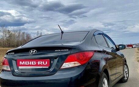 Hyundai Solaris II рестайлинг, 2012 год, 900 000 рублей, 5 фотография