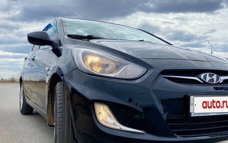 Hyundai Solaris II рестайлинг, 2012 год, 900 000 рублей, 16 фотография