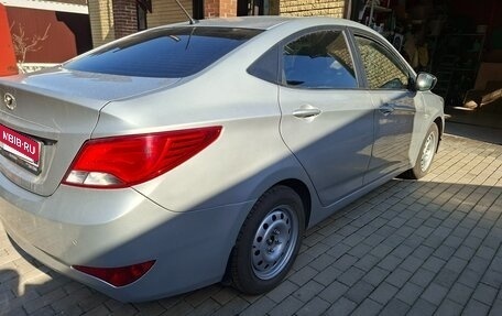 Hyundai Solaris II рестайлинг, 2016 год, 950 000 рублей, 5 фотография