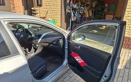 Hyundai Solaris II рестайлинг, 2016 год, 950 000 рублей, 12 фотография