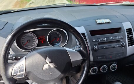 Mitsubishi Outlander III рестайлинг 3, 2008 год, 1 150 000 рублей, 8 фотография