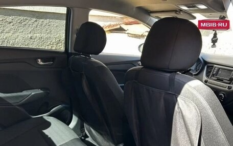 Hyundai Solaris II рестайлинг, 2017 год, 1 250 000 рублей, 13 фотография