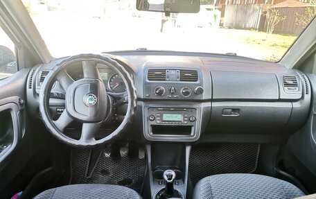 Skoda Fabia II, 2010 год, 400 000 рублей, 9 фотография