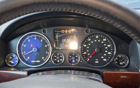 Volkswagen Touareg III, 2004 год, 700 000 рублей, 2 фотография