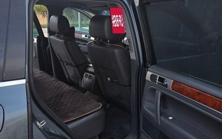 Volkswagen Touareg III, 2004 год, 700 000 рублей, 8 фотография