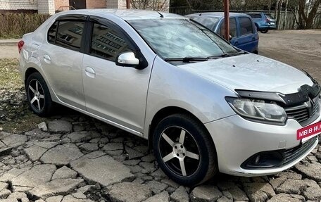 Renault Logan II, 2016 год, 580 000 рублей, 3 фотография