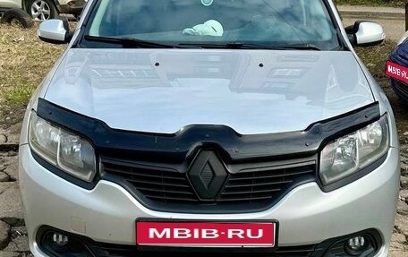 Renault Logan II, 2016 год, 580 000 рублей, 1 фотография