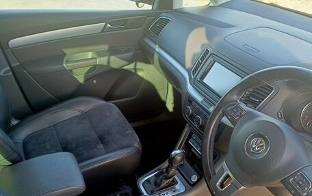 Volkswagen Sharan II, 2013 год, 1 250 000 рублей, 15 фотография